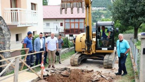 Kalem, Ejubović, Kovač i Hulusić obišli gradilišta u Hadžićima