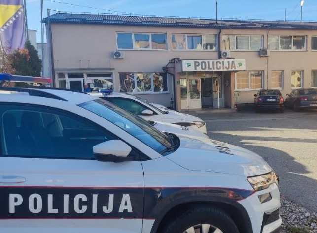 Kalesija: Uhapšen zbog nasilja u porodici, preminuo u policijskoj stanici