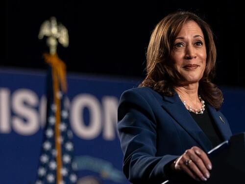 Kamala Harris samo u julu prikupila čak 310 miliona dolara od donacija