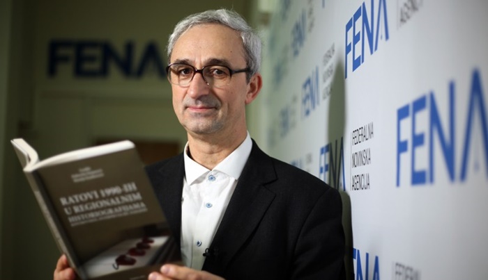 Kamberović: Važno je na ratove devedesetih gledati iz šire perspektive
