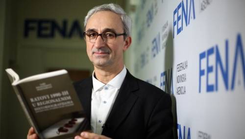Kamberović: Važno je na ratove devedesetih gledati iz šire perspektive