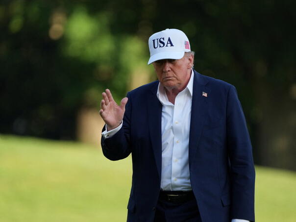 Kambodža zvanično nominovala Trumpa za Nobelovu nagradu za mir