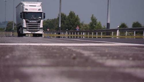 Kamion sa supstancom za proizvodnju dezinfekcionih sredstava stigao u BiH