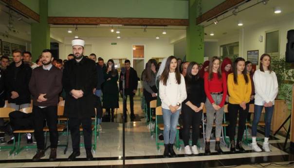 'Kamp za mlade' okupio oko pedeset učesnika iz devet medžlisa