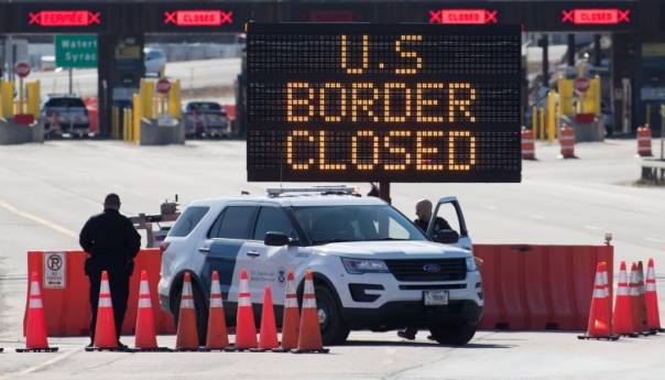 Kanadski graničari najavili štrajk uoči ponovnog otvaranja za američke turiste