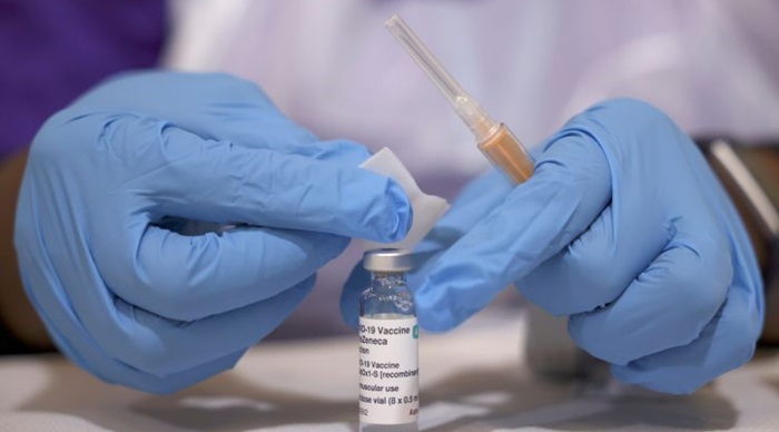 Kanadski stručnjaci preporučili da se mlađi od 55 ne vakcinišu AstraZenecom