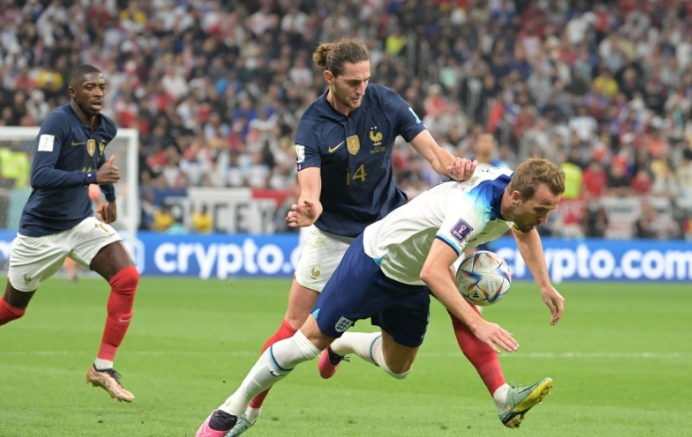 Kane tragičar Engleza, Francuska u polufinalu