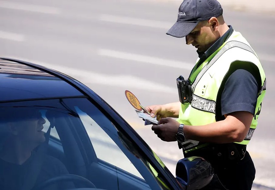 Kanton 10 uveo pojam objesne vožnje: Kazne do 5.000 KM i oduzimanje vozila