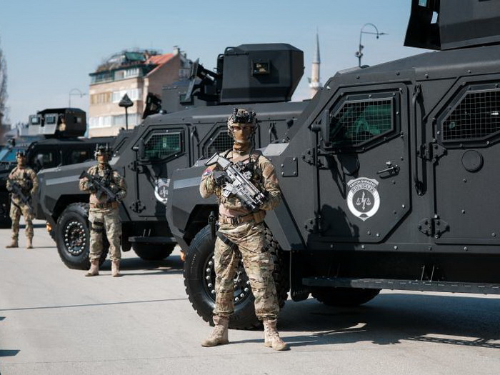 Kanton Sarajevo nastavlja jačati policiju, odobrena nabavka tri nova oklopna vozila
