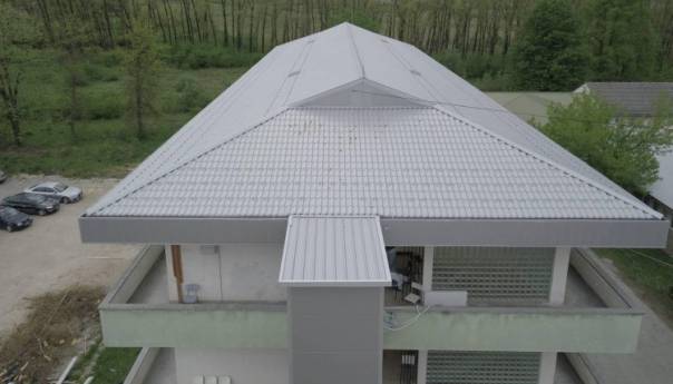 Kantonalna bolnica "Dr. Irfan Ljubijankić" u Bihaću dobila novi krov