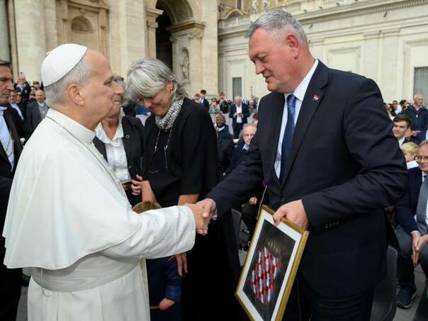 Kantonalni premijer Vukadin s papom Lavom XIV. u Vatikanu