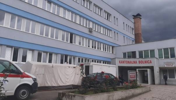 Kantonalnoj bolnici Goražde dopremljen respirator