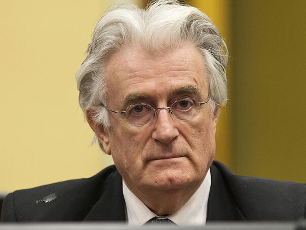 Zločinac Karadžić tužio Britaniju jer ne može koristiti laptop