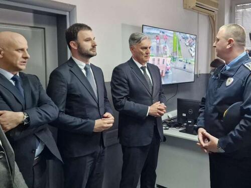 Karan i Javor pustili u rad novi sistem video nadzora u PU Prijedor