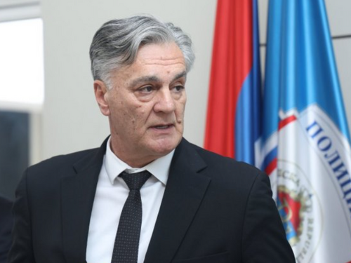 Neprimjerene radnje komandira MUP-a RS sa maloljetnicom, šuga u policijskom internatu