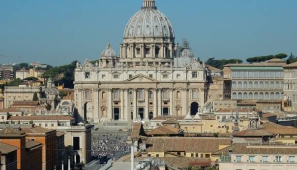 Kardinal i devet optuženih u najvećem suđenju u vatikanskoj savremenoj istoriji