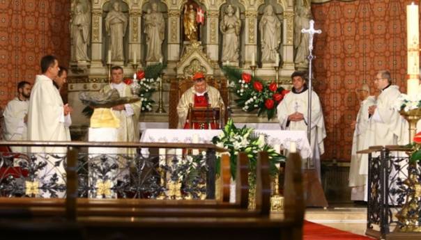 Kardinal Puljić: Borba protiv zaraze je borba za život