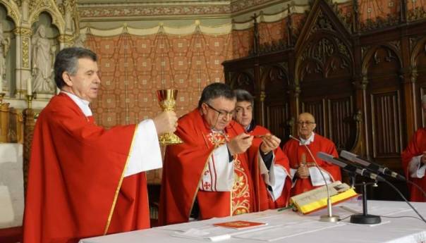 Kardinal Puljić: Prihvatimo da smo ljudi, ograničeni i nemoćni