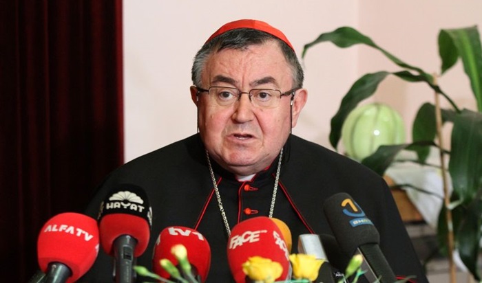 Kardinal Puljić uputio božićnu čestitku papi Franji