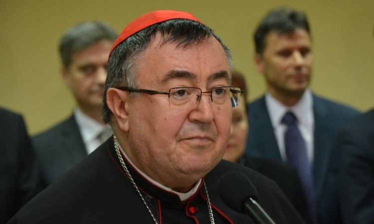 Kardinal Puljić uputio čestitku patrijarhu Porfiriju