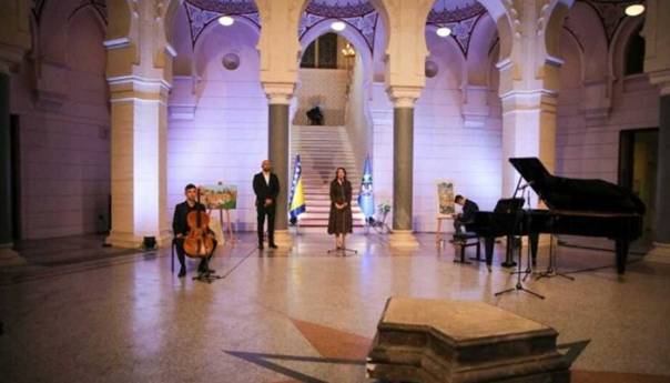 Karić: Čim prije napraviti djelo o značaju i doprinosu Vijećnice