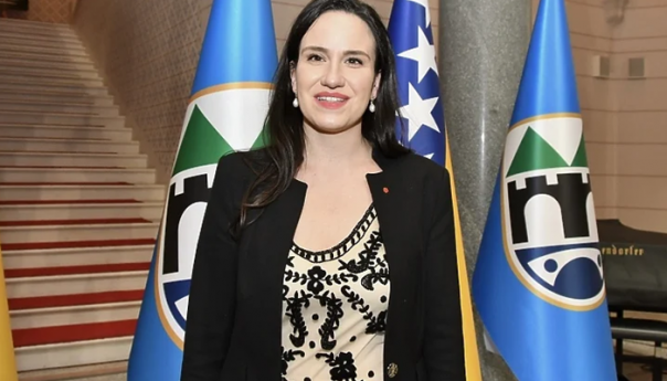 Karić: Člana Bundestaga primila sam u kurtoaznu posjetu