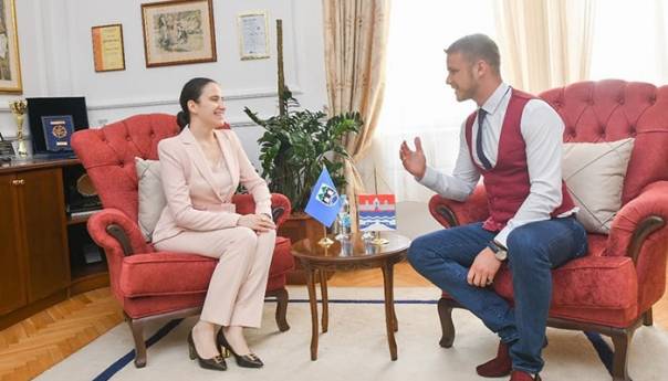 Karić tek danas razočarana i potresena reakcijama Stanivukovića