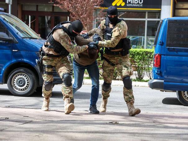 Karišiku i Hadžibajriću određen jednomjesečni pritvor