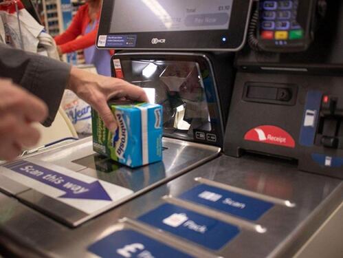 Kasirka pronašla zanimljiv način za krađu: Članovima porodice nije naplaćivala artikle