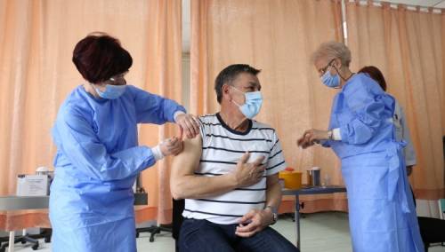 Kasumović se vakcinisao i zamolio građane da budu odgovorni