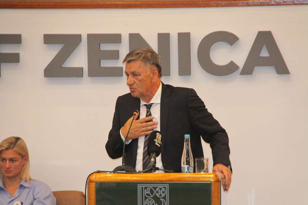 Kasumović zvanično potvrdio da neće prihvatiti osvojeni mandat u Skupštini ZDK