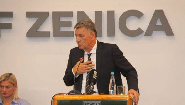Kasumović zvanično potvrdio da neće prihvatiti osvojeni mandat u Skupštini ZDK