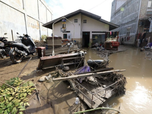 Katastrofalno stanje: Poplave u Indoneziji usmrtile 753 osobe, milion evakuisanih