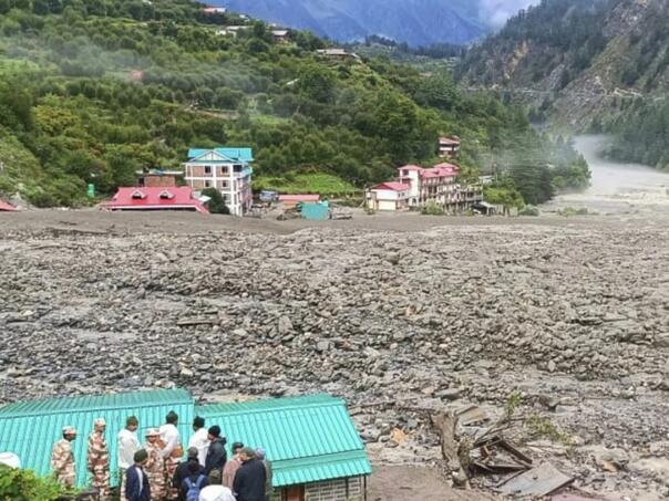 Katastrofa u Indiji: Zgrade se urušile, 12 osoba nestalo nakon obilnih kiša