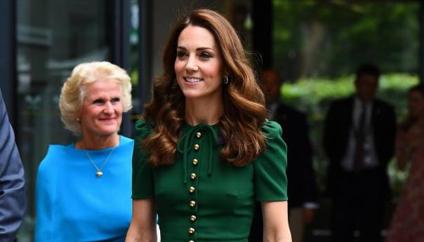 Kate Middleton oduševila proljetnim outfitom