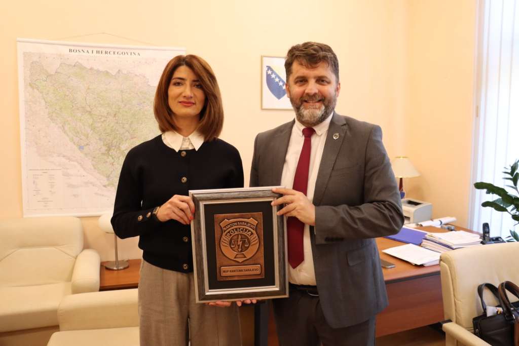 Katica i Katić: Podrška projektu izgradnje hangara za helikopter