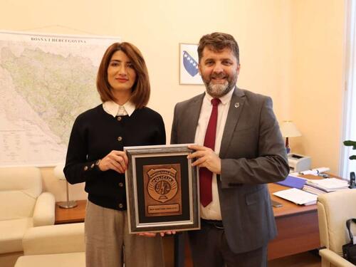 Katica i Katić: Podrška projektu izgradnje hangara za helikopter