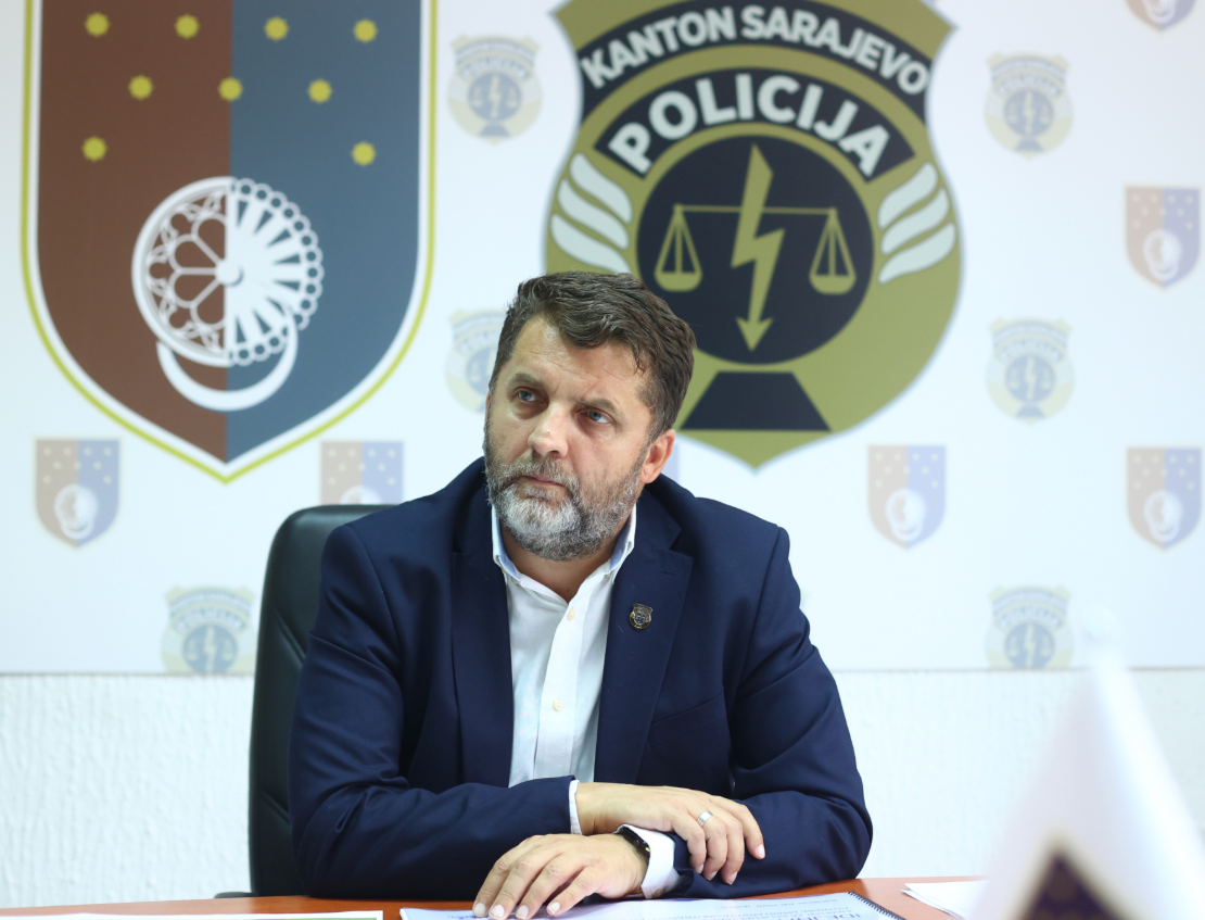 Katica najavio novi zakon o nabavljanju, držanju i nošenju oružja u KS