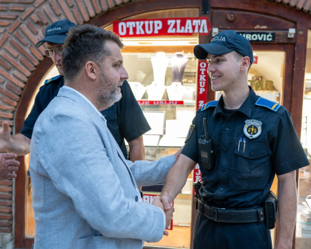 Katica obišao policijske službenike: Osigurali skoro 50 događaja za sedam dana