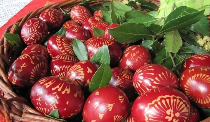 Katolici širom svijeta danas slave Uskrs