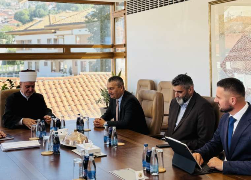 Kavazović, Dizdar i Suljagić o nastavku saradnje u podršci Memorijalnom centru i povratnicima