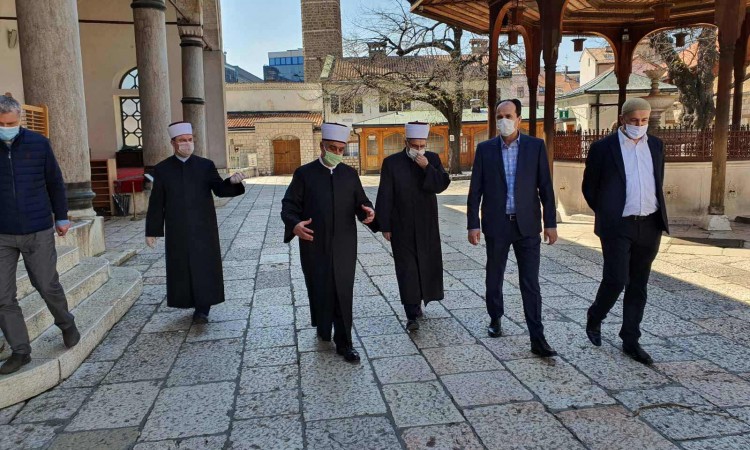 Kavazović: Morat će se podijeliti teret krize sa realnim sektorom