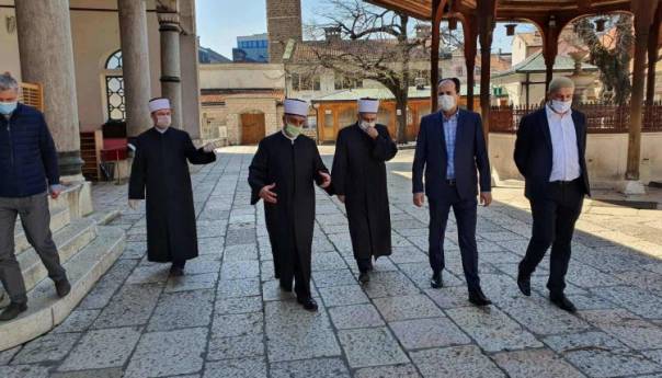 Kavazović: Morat će se podijeliti teret krize sa realnim sektorom