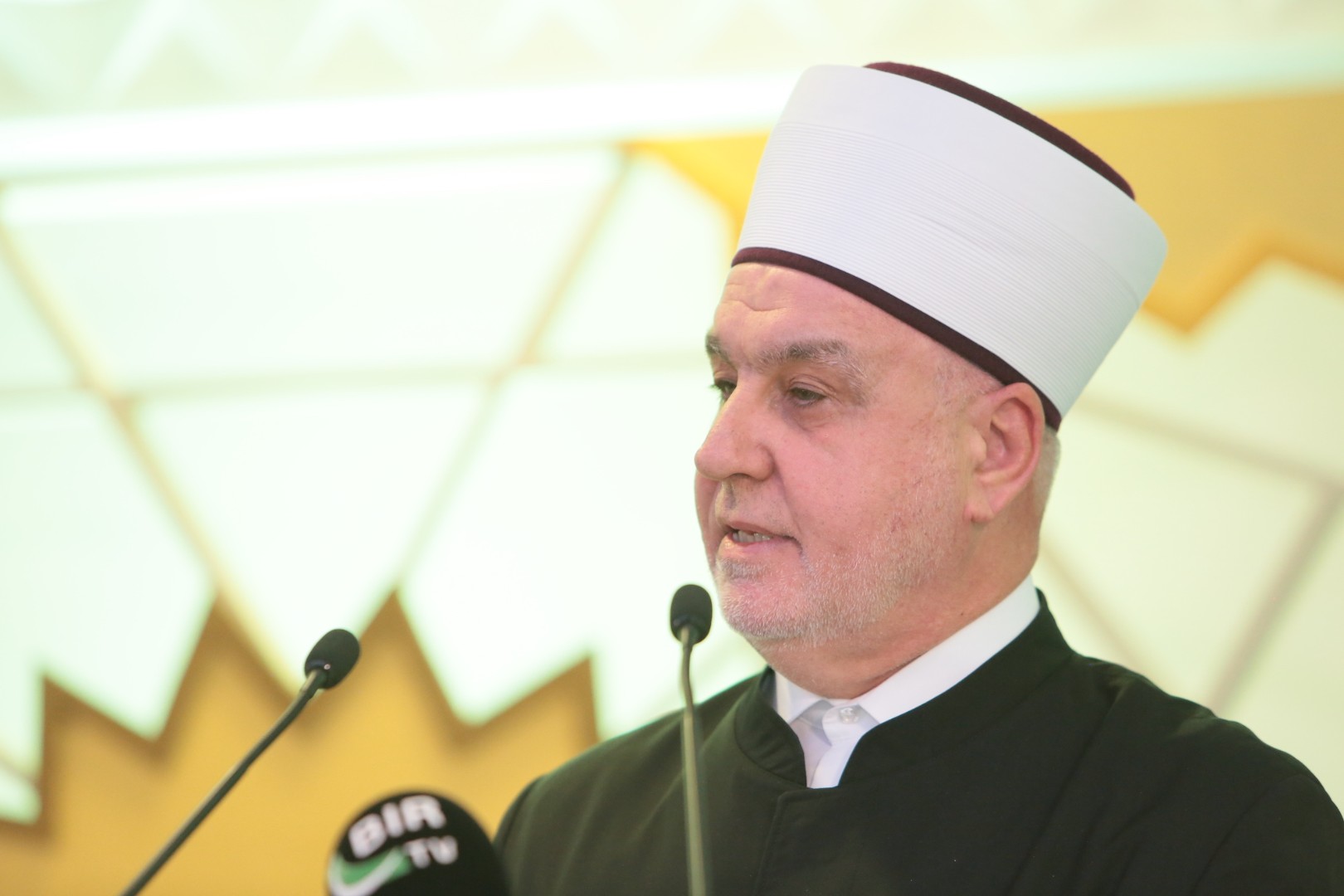 Kavazović: Posvećenost univerzalnim vrijednostima garancija da će naš otpor svemu nevaljalom biti snažan