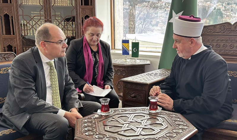 Kavazović sa Schmidtom o izjavi o genocidu o SrebrenicI
