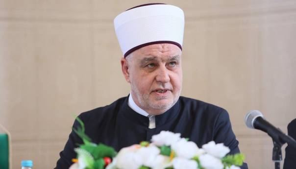 Kavazović: Sve je manje ljudi u BiH, mladima sve staviti na raspolaganje