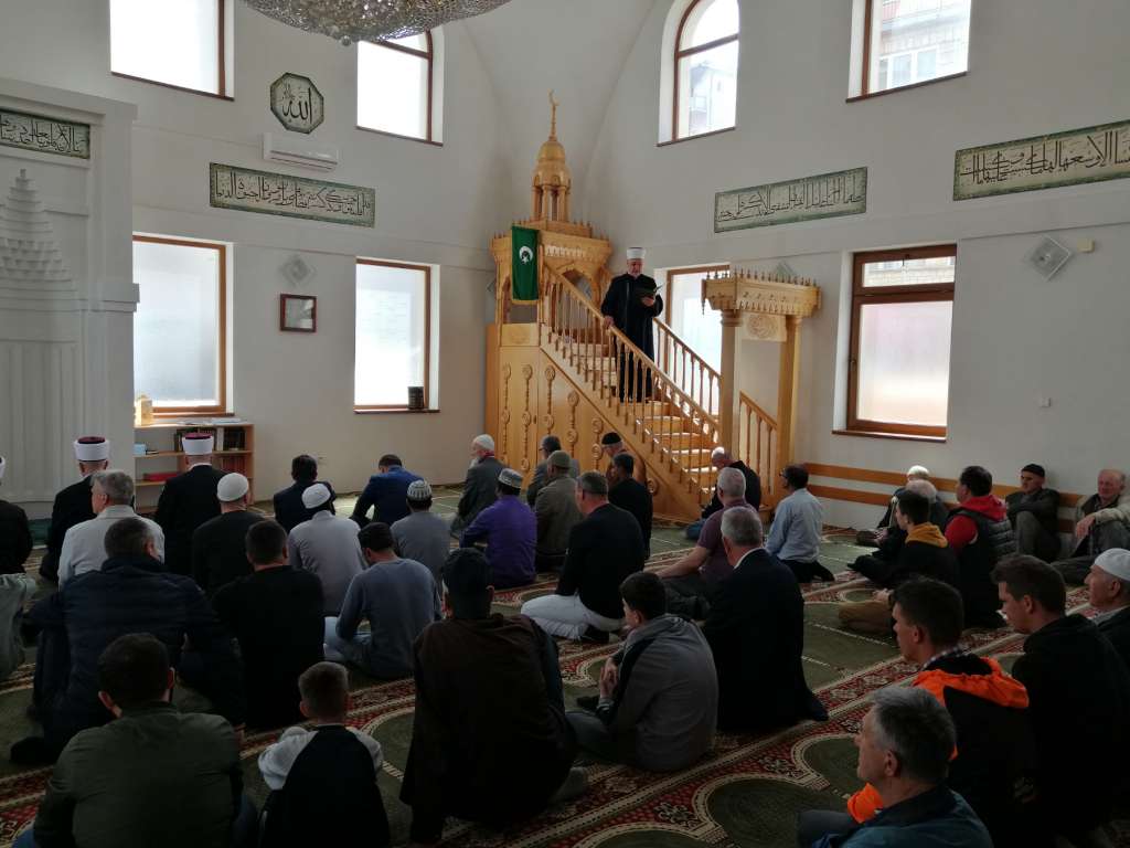 Kavazović u Zvorniku: Nemojte prodavati svoju imovinu