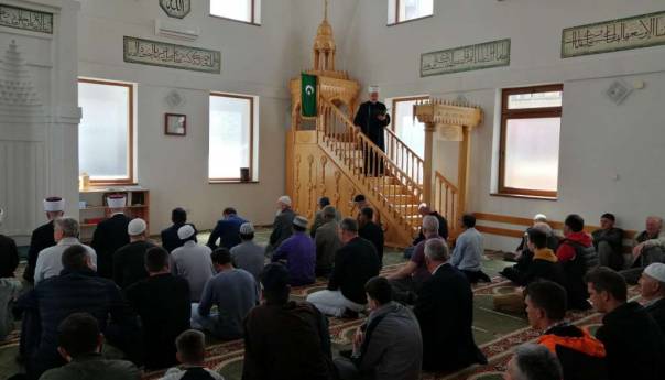 Kavazović u Zvorniku: Nemojte prodavati svoju imovinu