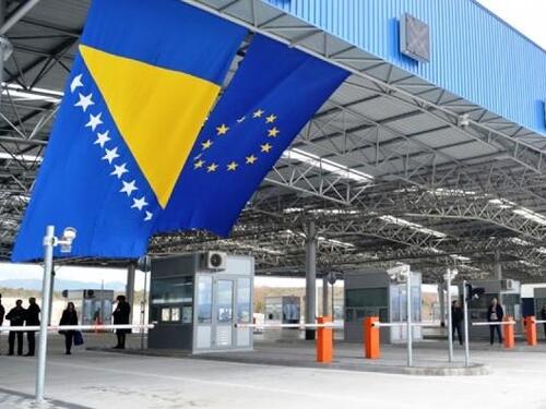 Kazne do 27.000 KM: Šta smijete, a šta ne nositi preko granice