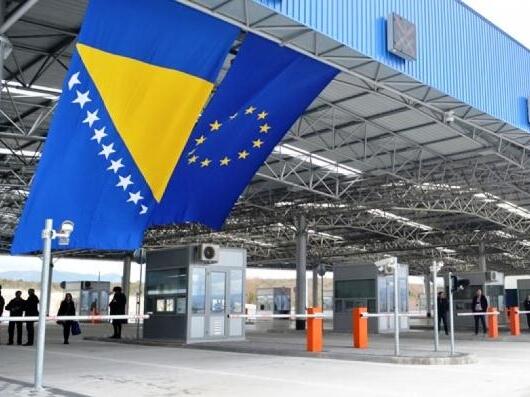 Kazne do 27.000 KM: Šta smijete, a šta ne nositi preko granice